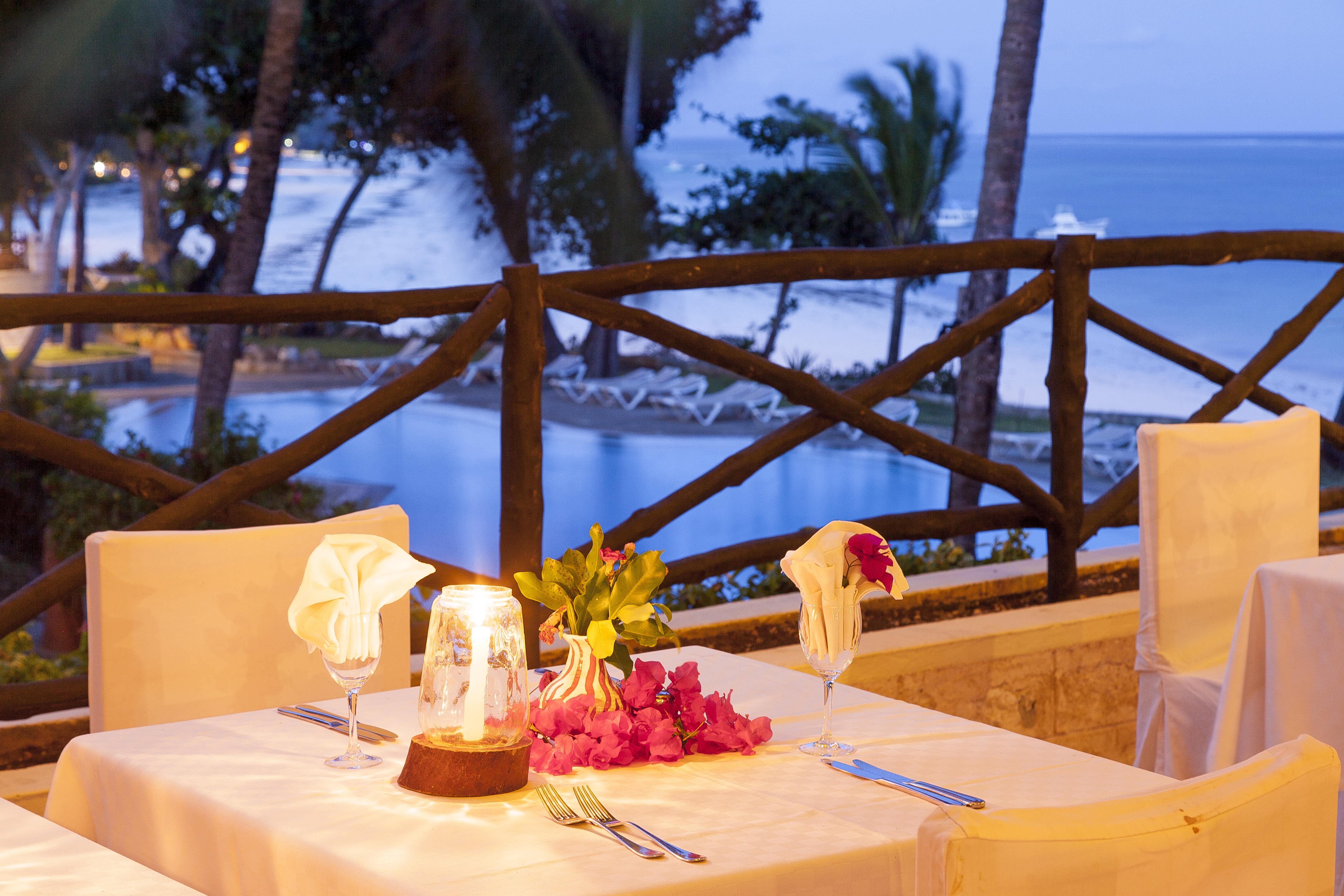 Baobab Beach Resort & Spa Diani Beach Esterno foto