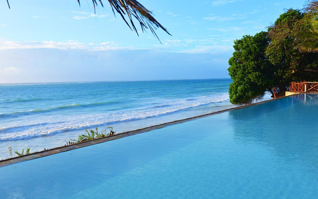 Baobab Beach Resort & Spa Diani Beach Esterno foto
