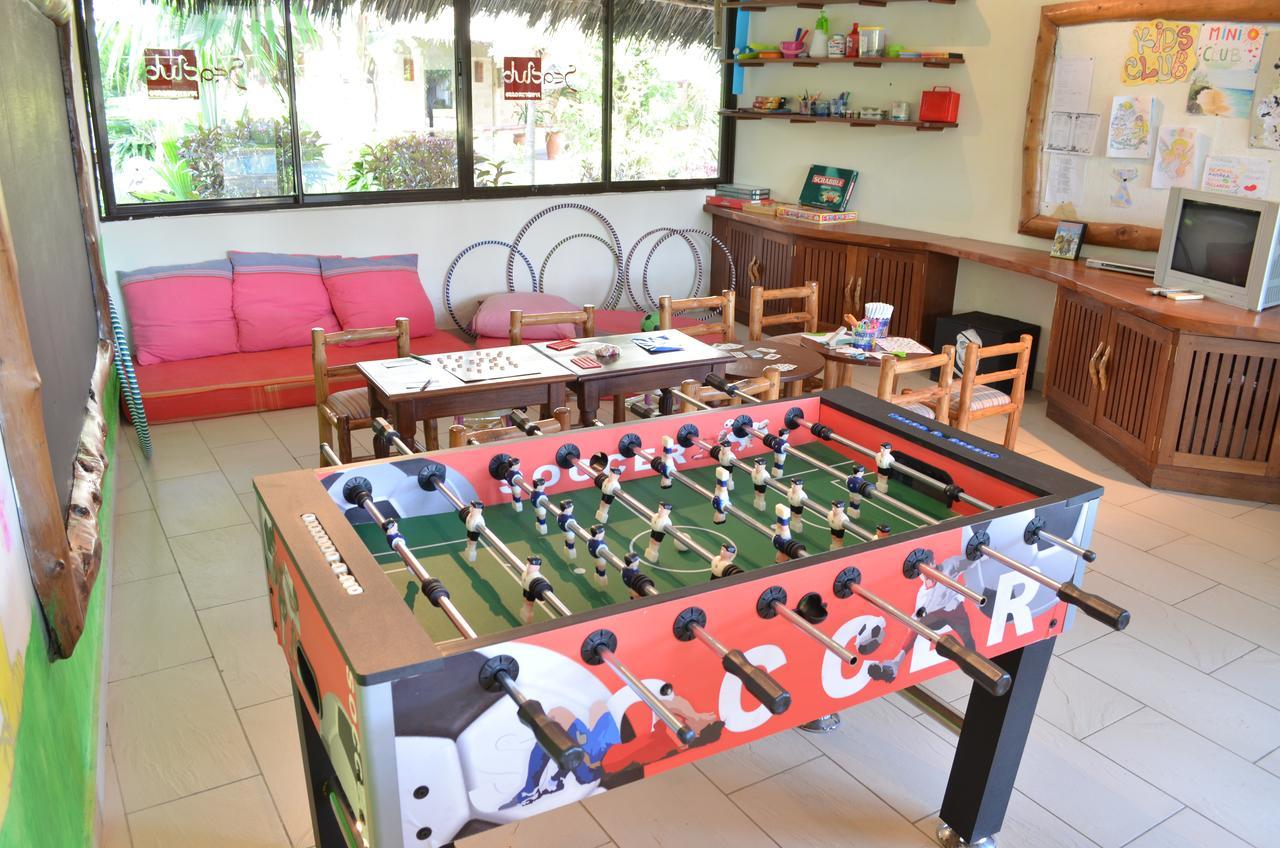 Baobab Beach Resort & Spa Diani Beach Esterno foto