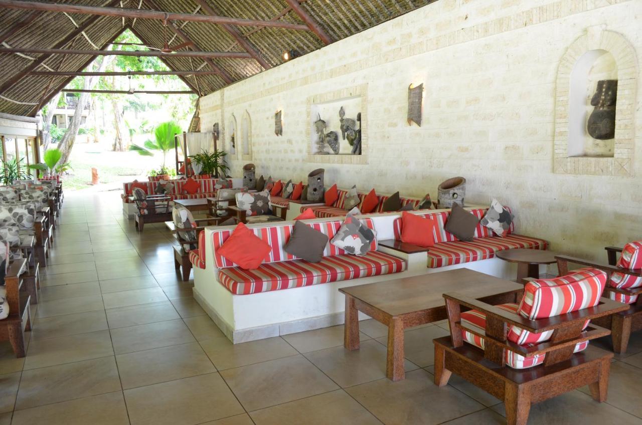 Baobab Beach Resort & Spa Diani Beach Esterno foto