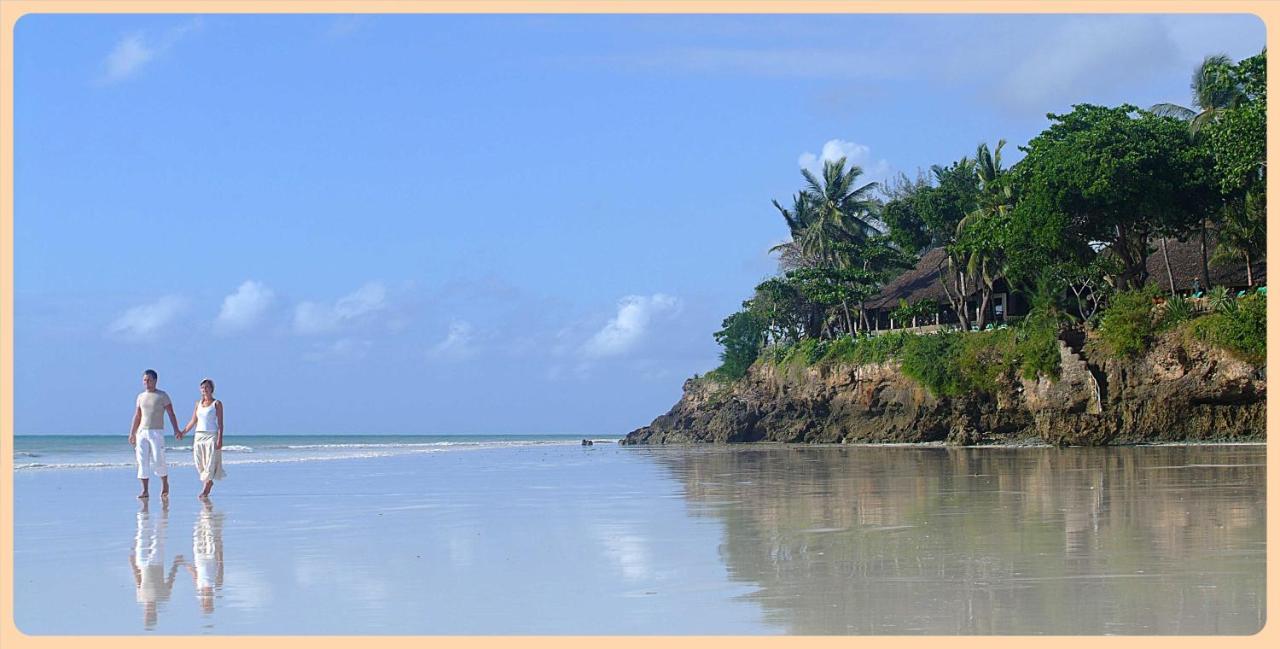 Baobab Beach Resort & Spa Diani Beach Esterno foto